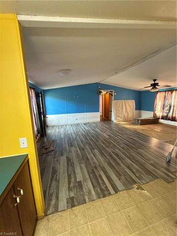 1260 Vickrey Drive, Trinity, NC 27370