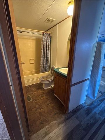 1260 Vickrey Drive, Trinity, NC 27370