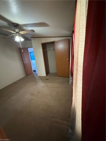 1260 Vickrey Drive, Trinity, NC 27370