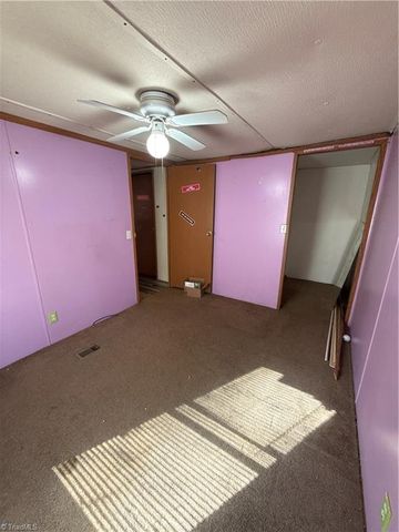 1260 Vickrey Drive, Trinity, NC 27370