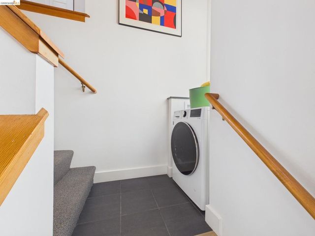 2932 Filbert St 2, Oakland, CA 94608