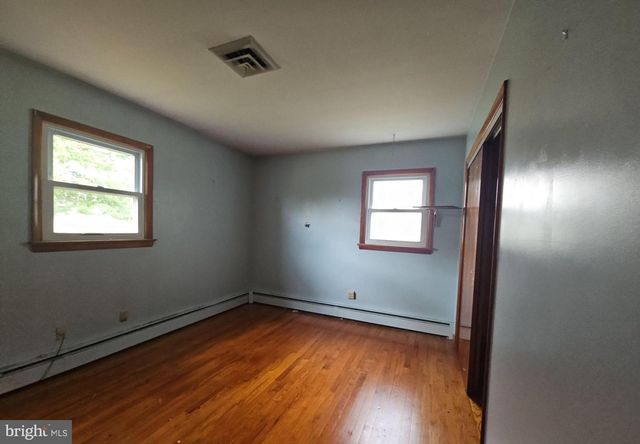 17 ACTON STATION RD, Salem, NJ 08079