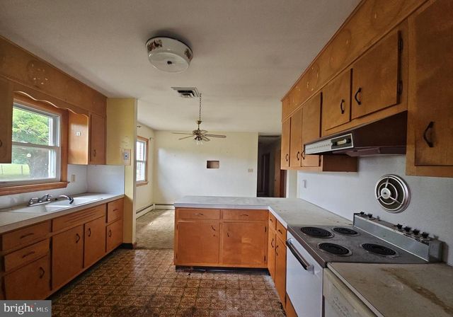 17 ACTON STATION RD, Salem, NJ 08079