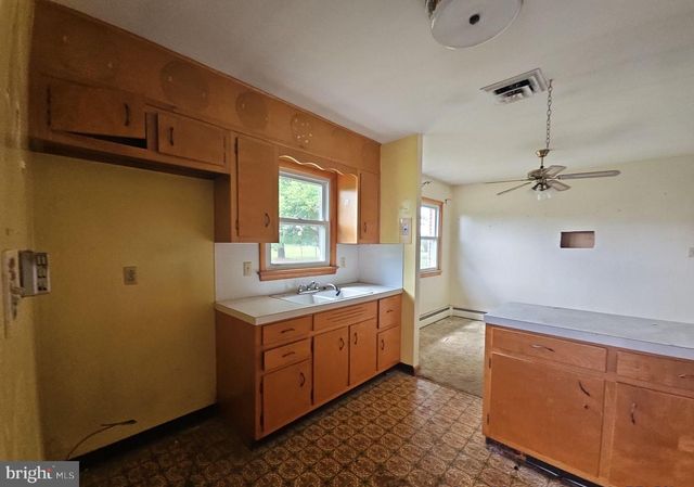 17 ACTON STATION RD, Salem, NJ 08079