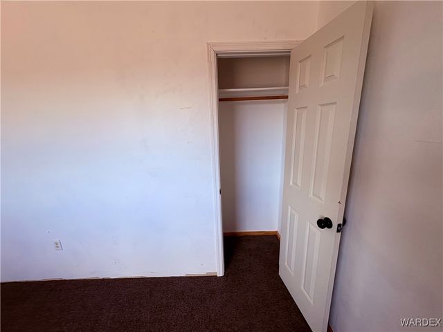 1757 S Glenbar Road, Golden Valley, AZ 86413