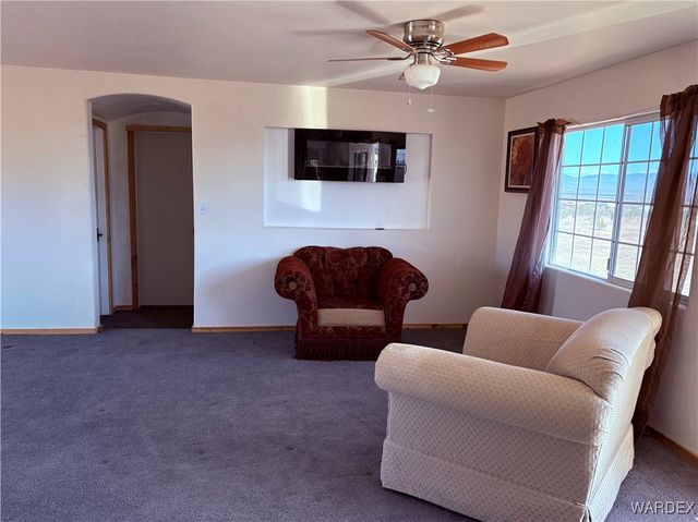 1757 S Glenbar Road, Golden Valley, AZ 86413