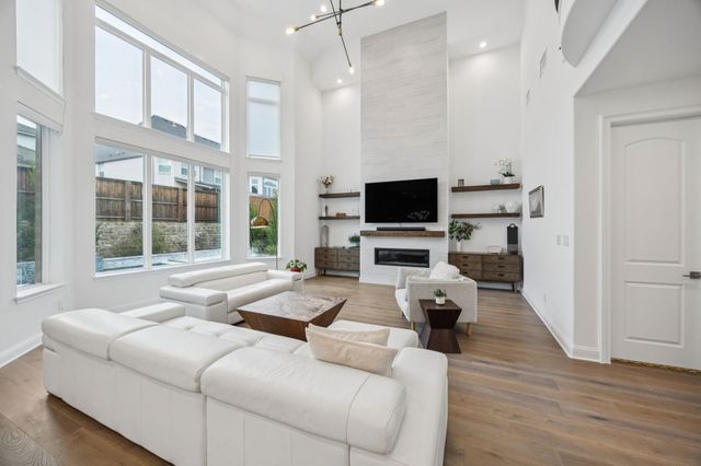 466 Dancing Water Drive, Frisco, TX 75036