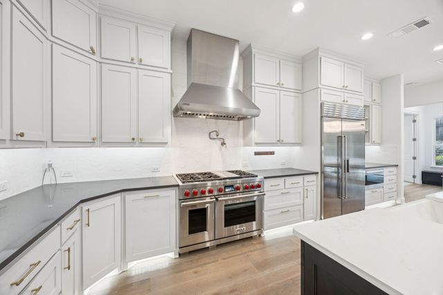 466 Dancing Water Drive, Frisco, TX 75036