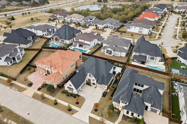 466 Dancing Water Drive, Frisco, TX 75036