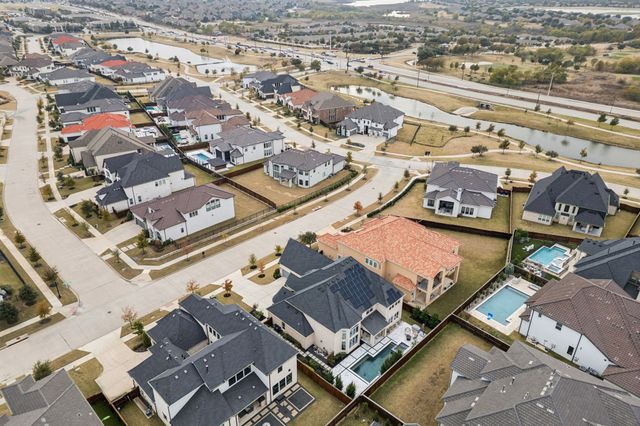 466 Dancing Water Drive, Frisco, TX 75036