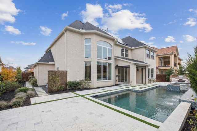 466 Dancing Water Drive, Frisco, TX 75036