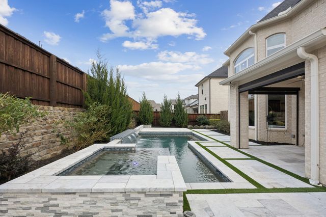 466 Dancing Water Drive, Frisco, TX 75036