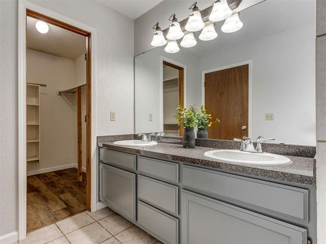 1408 Nottoway Drive, Midwest City, OK 73130
