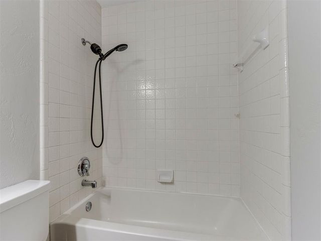 1408 Nottoway Drive, Midwest City, OK 73130