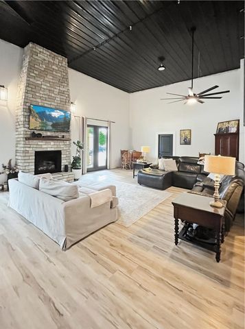 16 Old Midland Trail, Salt Lick, KY 40371