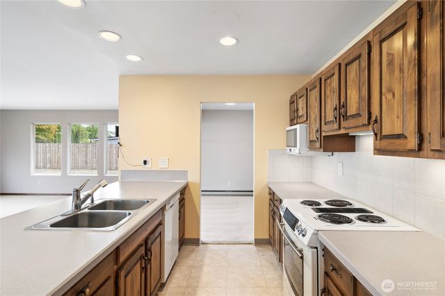 2852 Magnolia Street, Longview, WA 98632