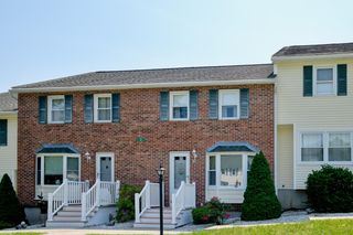 120 Newton Rd Unit 2C, Plaistow, NH 03865