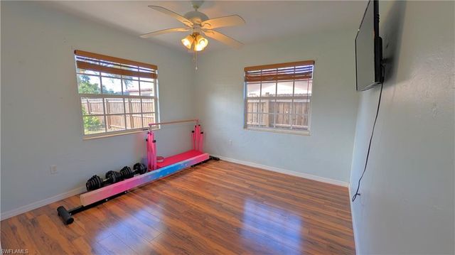 1212 Pineland AVE, Venice, FL 34285