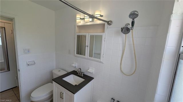 1212 Pineland AVE, Venice, FL 34285