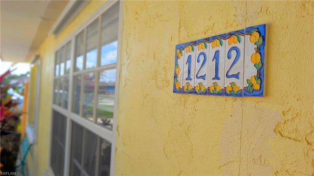 1212 Pineland AVE, Venice, FL 34285