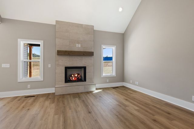 1705 Sulphur College Rd, Hartsville, TN 37074