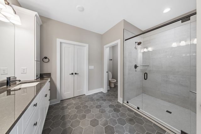 1705 Sulphur College Rd, Hartsville, TN 37074