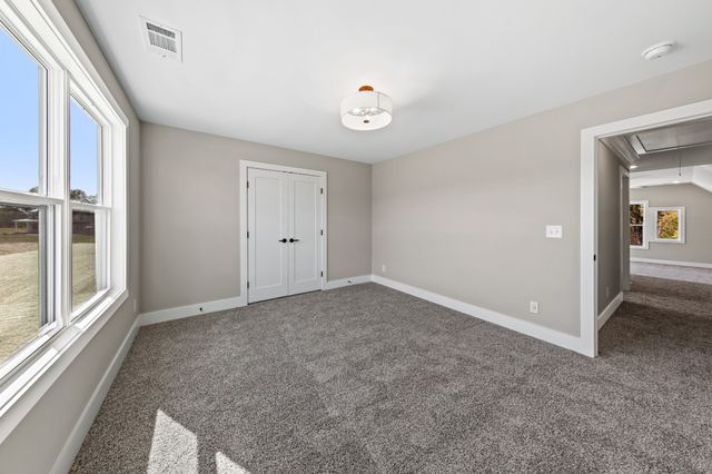 1705 Sulphur College Rd, Hartsville, TN 37074