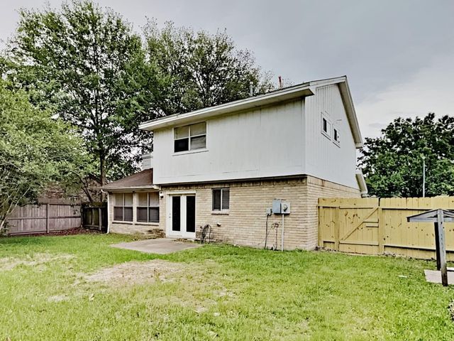 6903 Eagle Ridge Drive, Katy, TX 77449