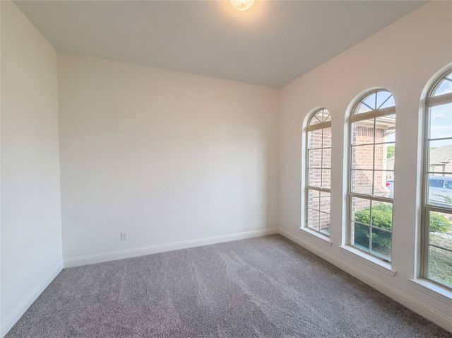 3717 Dutch Iris Lane, Forest Hill, TX 76140