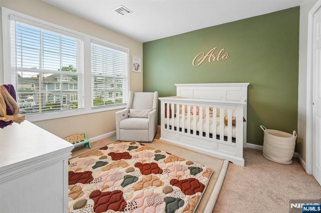 73 Forest Place, Rochelle Park, NJ 07662