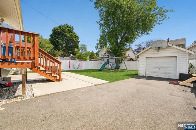 73 Forest Place, Rochelle Park, NJ 07662