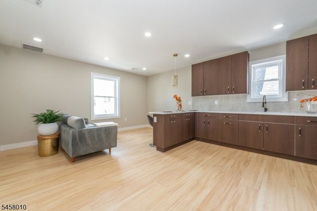 662 18th Ave, Irvington Twp., NJ 07111