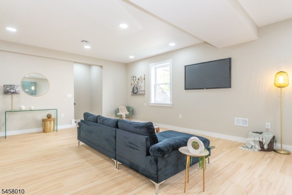 662 18th Ave, Irvington Twp., NJ 07111 — photo 5