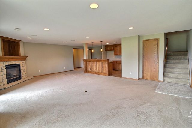 2300 N Sawgrass Circle, Derby, KS 67037