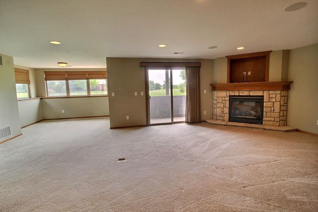 2300 N Sawgrass Circle, Derby, KS 67037
