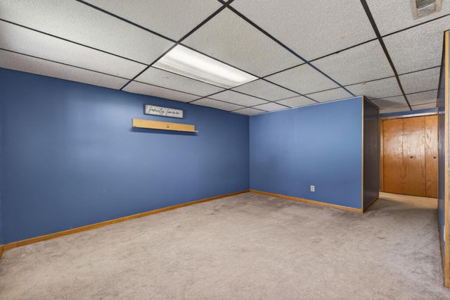 479 Jessamine Avenue E, Saint Paul, MN 55130