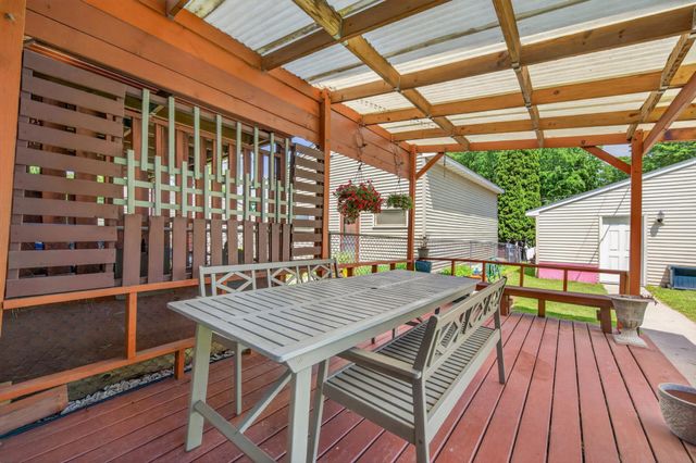 479 Jessamine Avenue E, Saint Paul, MN 55130
