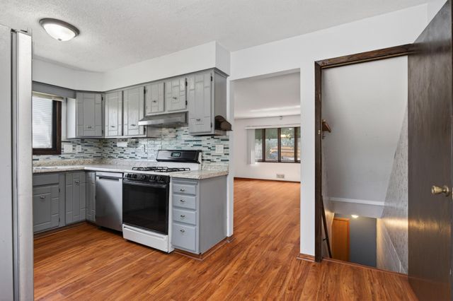 479 Jessamine Avenue E, Saint Paul, MN 55130