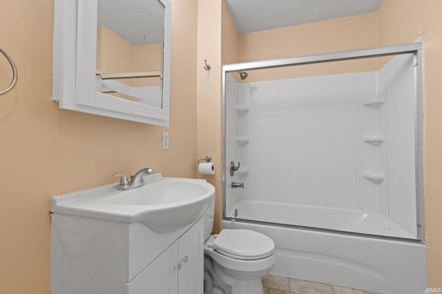 737 S 33rd Street, South Bend, IN 46615