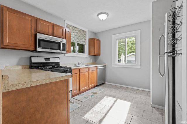 737 S 33rd Street, South Bend, IN 46615