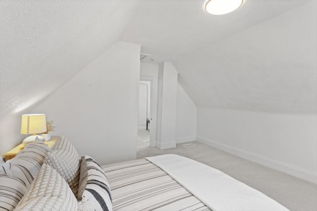 366 Fuller Avenue, Saint Paul, MN 55103