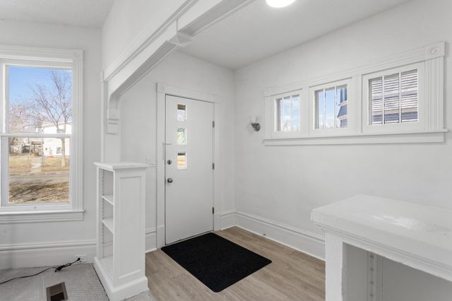 366 Fuller Avenue, Saint Paul, MN 55103