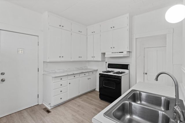 366 Fuller Avenue, Saint Paul, MN 55103