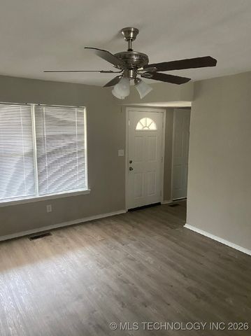 1824 S 119th East Avenue, Tulsa, OK 74128