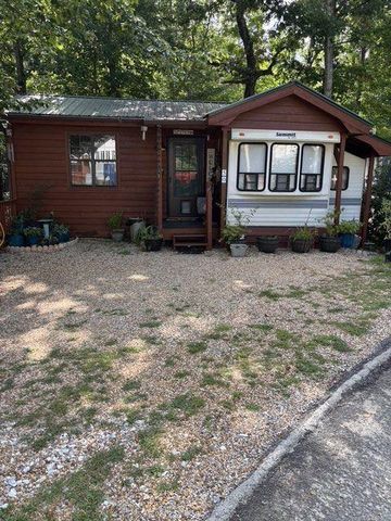 50 Rocky Lane, Cleveland, GA 30528
