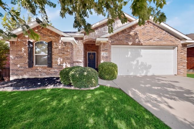 4724 Waterford Drive, Fort Worth, TX 76179