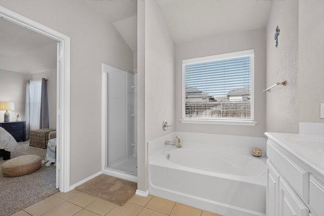 4724 Waterford Drive, Fort Worth, TX 76179