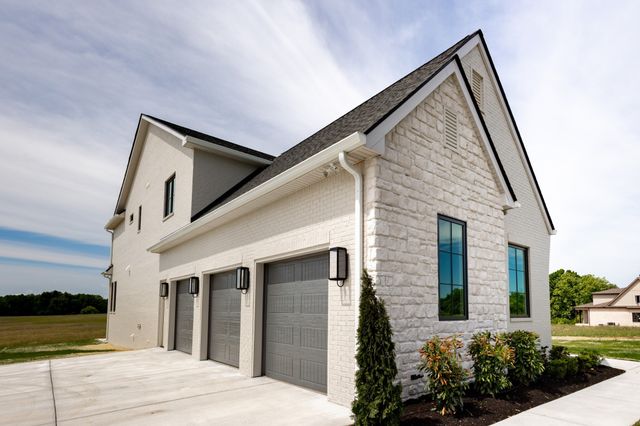 2400 Horn Springs, Lebanon, TN 37087