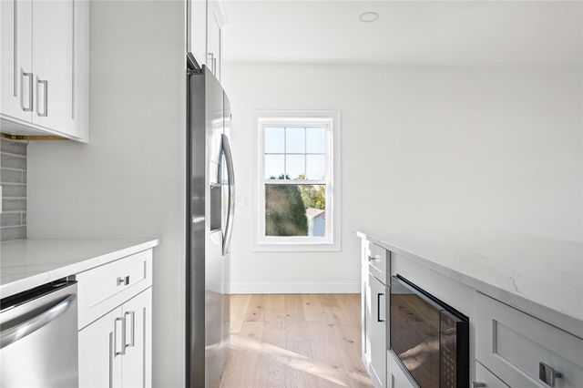 24 Brentwood Drive, Johnston, RI 02919