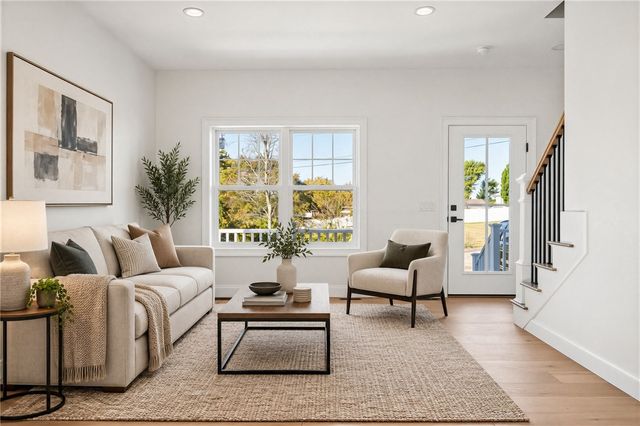 24 Brentwood Drive, Johnston, RI 02919